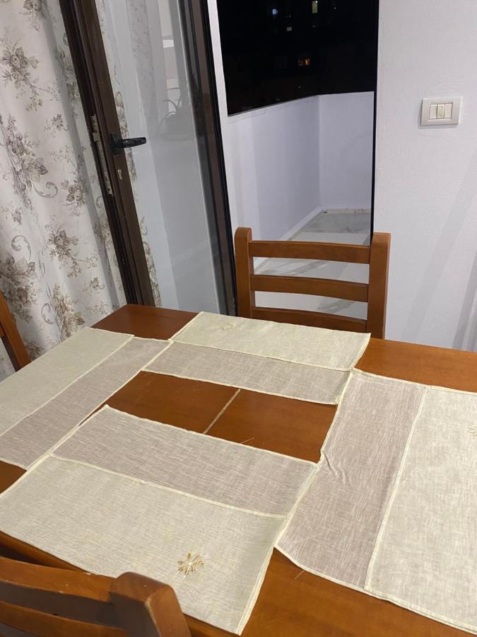 E&B Cosy Apartment Tiranë Luaran gambar